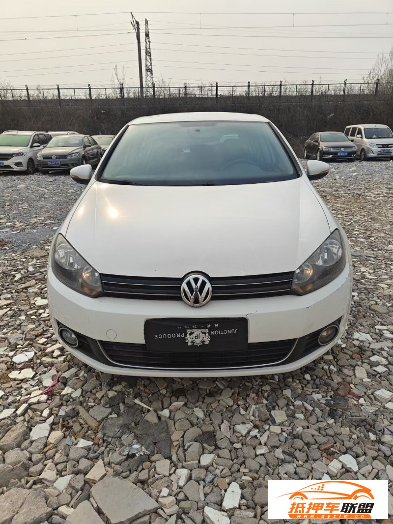  14年大眾高爾夫轎車 