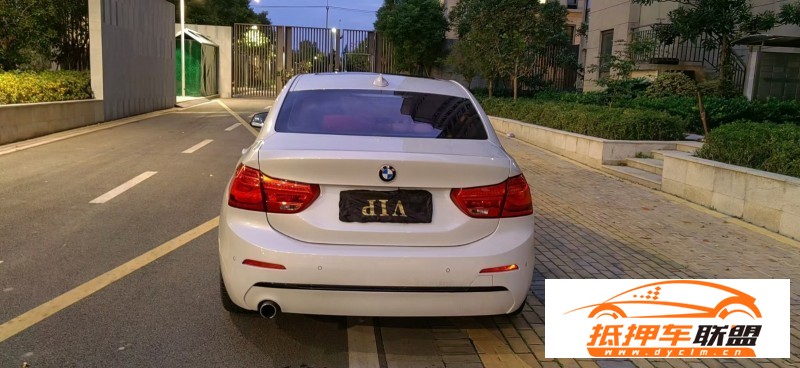  18年寶馬1系轎車(chē) 