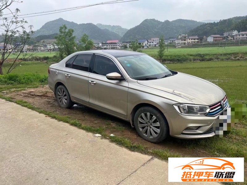  17年大眾寶來轎車 