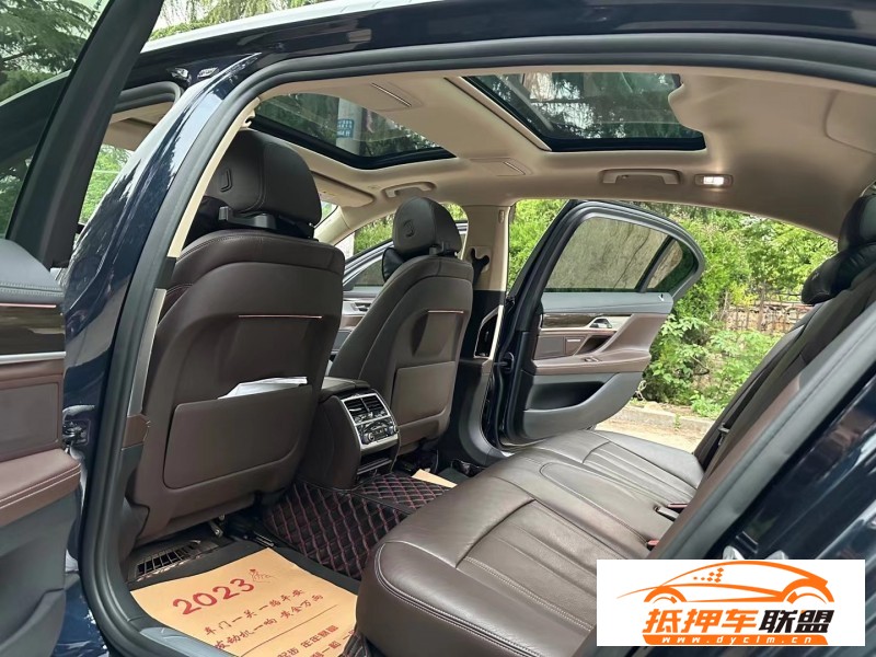  18年寶馬7系轎車(chē) 