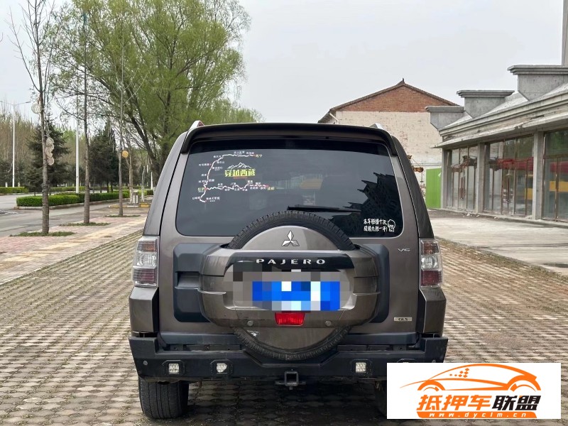  11年三菱帕杰羅SUV 