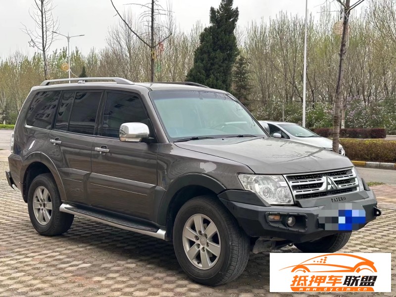  11年三菱帕杰羅SUV 