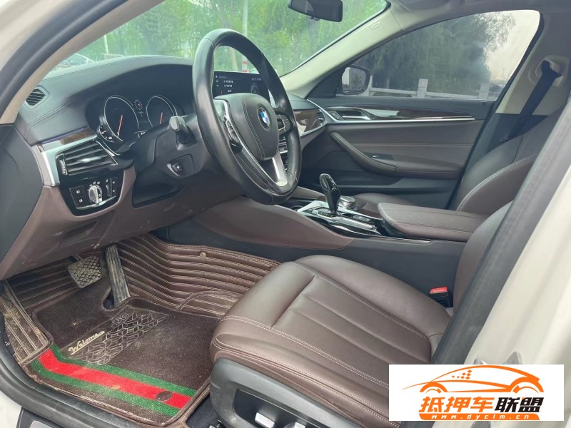  18年寶馬5系轎車 