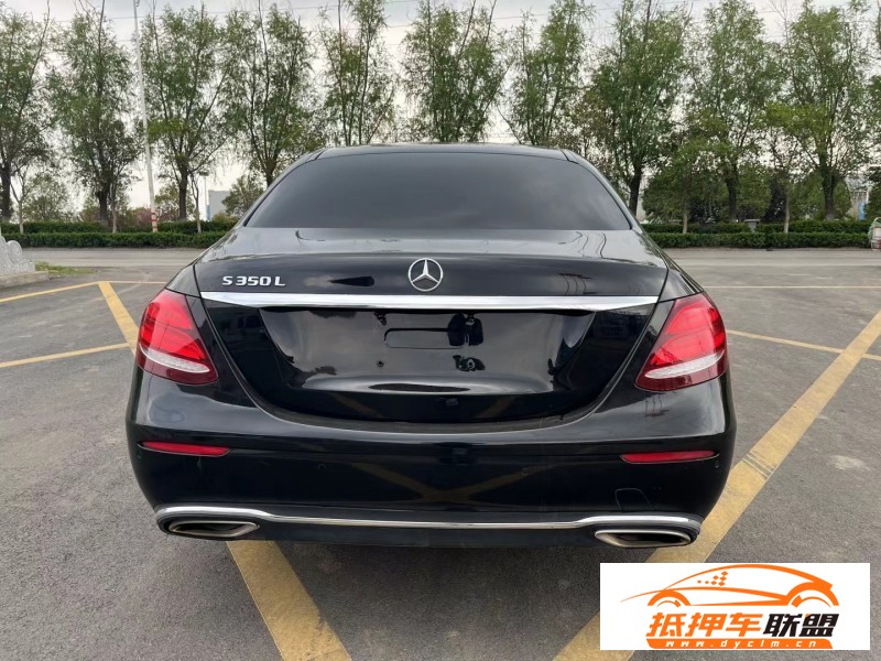  16年奔馳E轎車 
