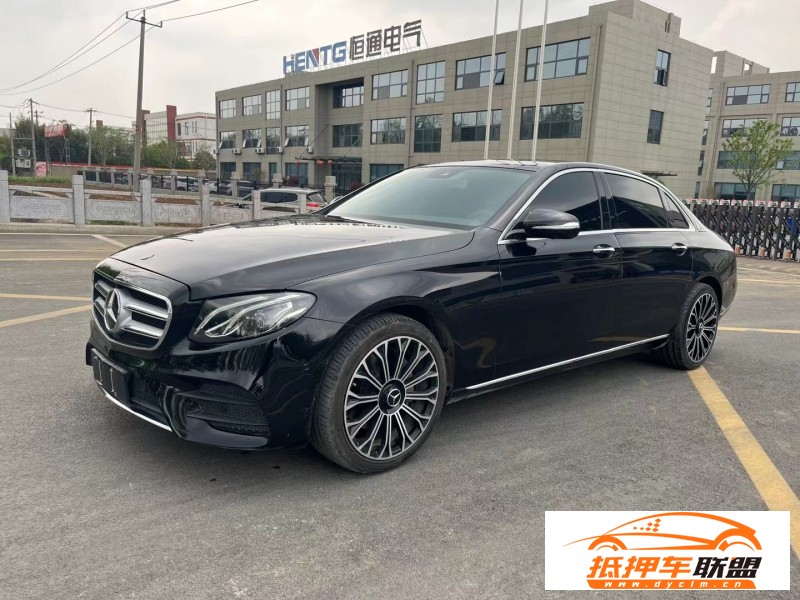  16年奔馳E轎車 