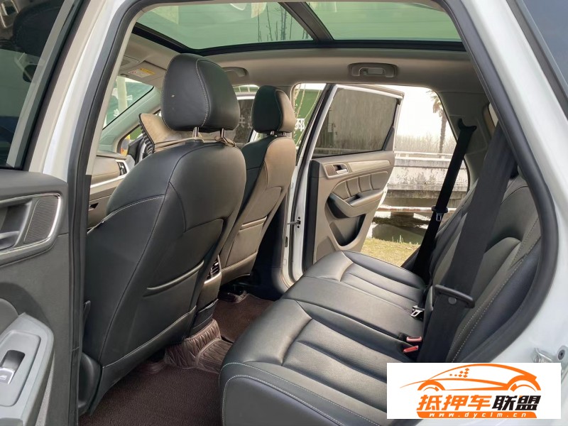  19年榮威RX5轎車 