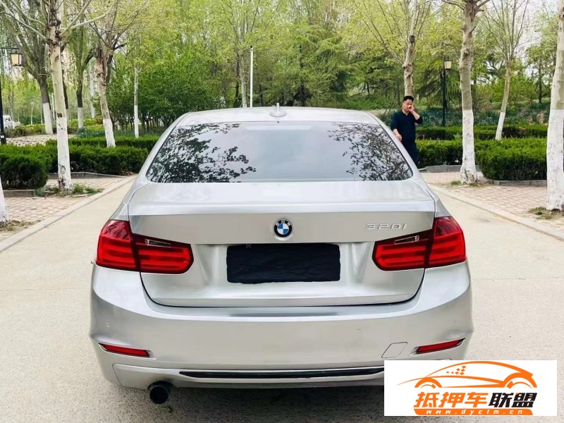  13年寶馬3系轎車 