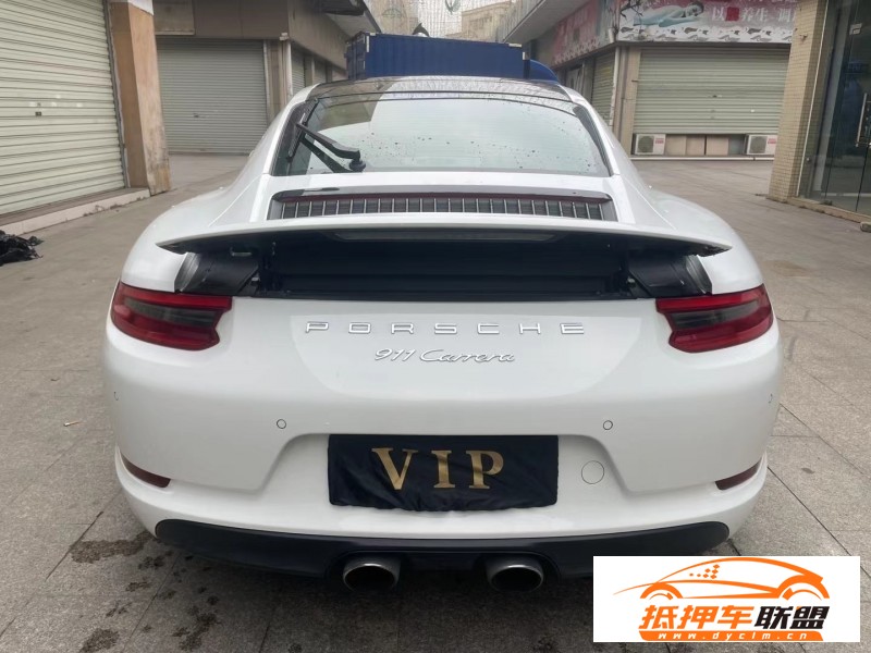  17年保時(shí)捷911轎車 