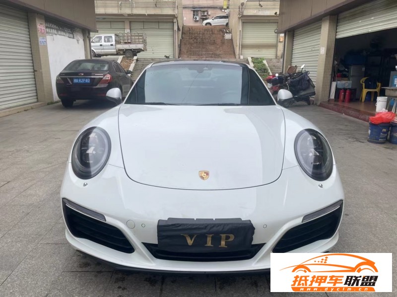  17年保時(shí)捷911轎車 