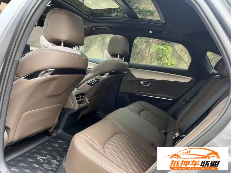 22年比亞迪漢轎車 
