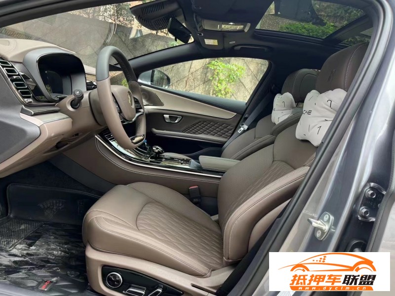  22年比亞迪漢轎車 