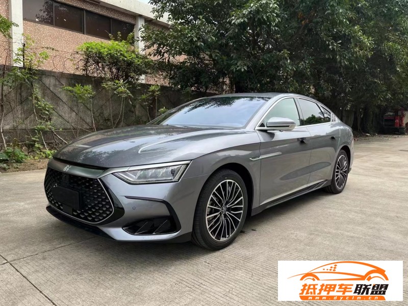  22年比亞迪漢轎車 