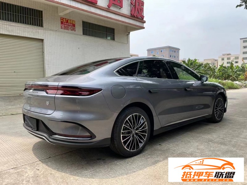  22年比亞迪漢轎車 