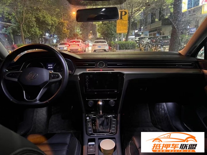  22年大眾邁騰轎車 