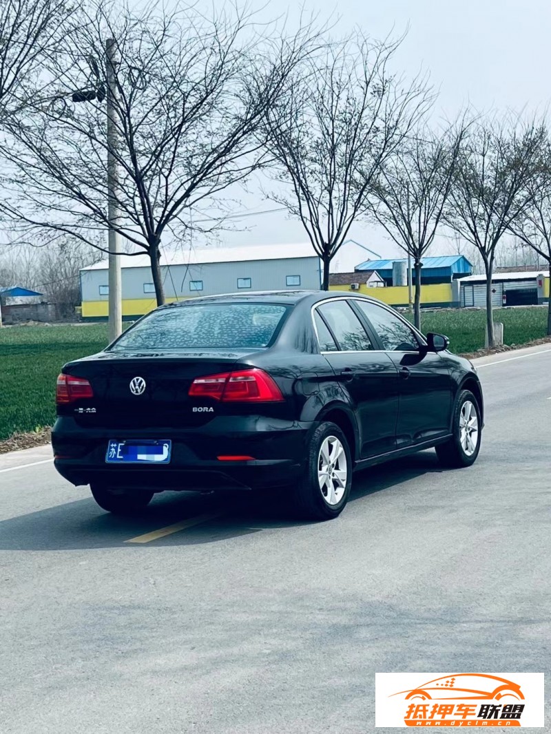  15年大眾寶來轎車 