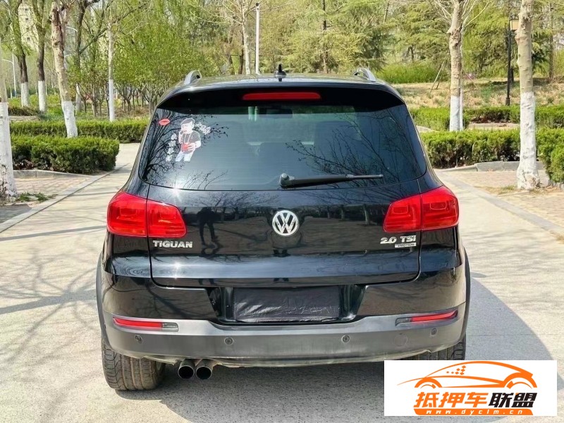  14年大眾途威轎車 