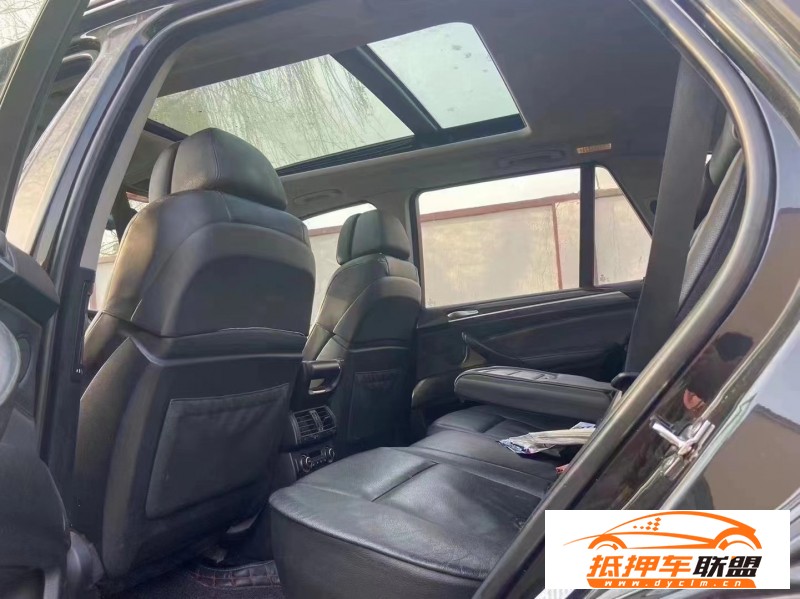  08年寶馬X5轎車 