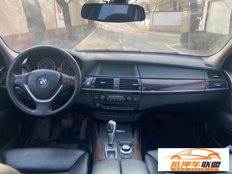  08年寶馬X5轎車 