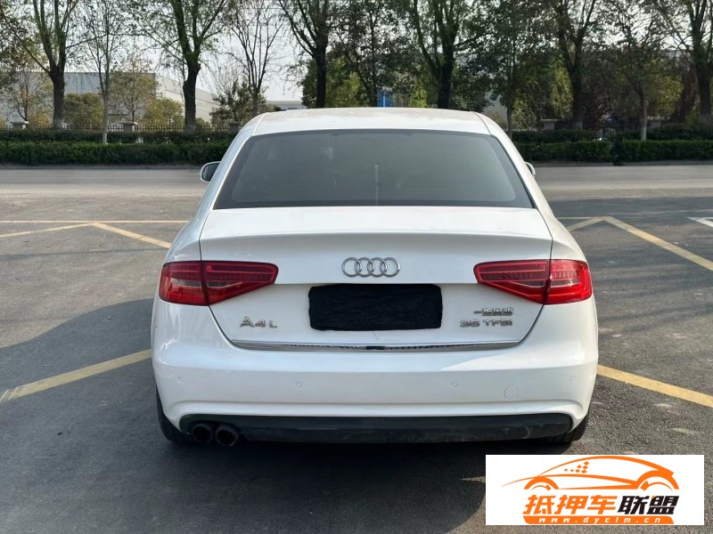  15年奧迪A4L轎車 