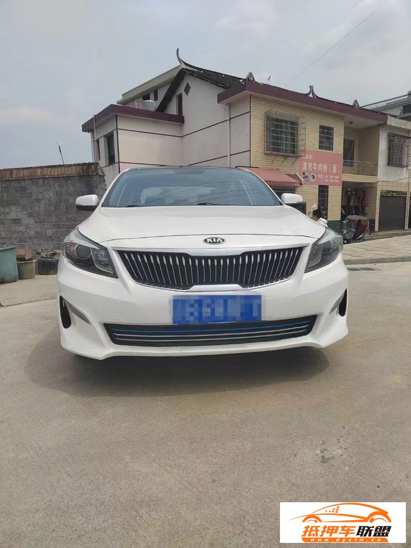  19年起亞K4轎車 