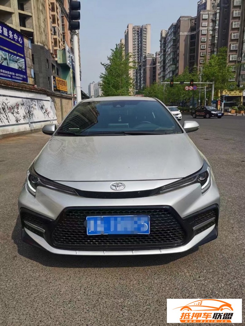  22年豐田雷凌轎車 