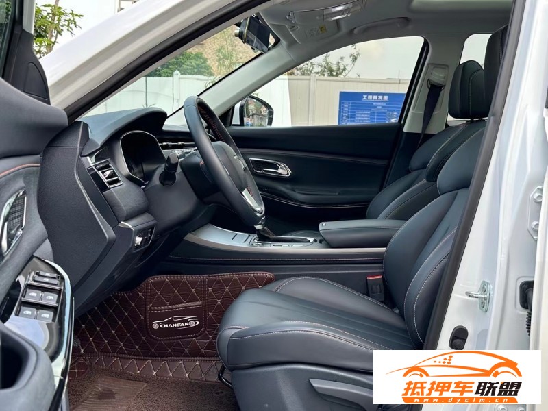  20年長(zhǎng)安歐尚X7轎車 