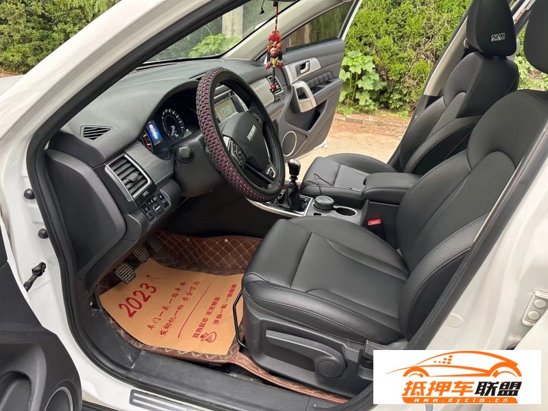  16年長(zhǎng)城哈弗H2轎車(chē) 