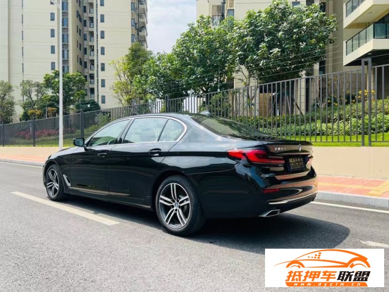  21年寶馬5系轎車 