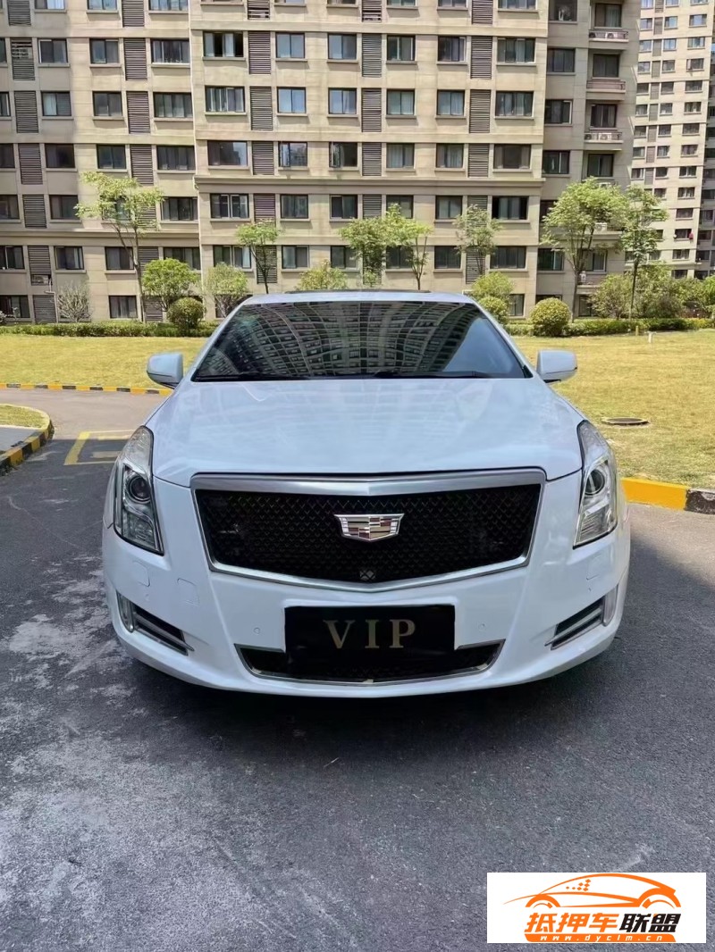  16年凱迪拉克XTS轎車 