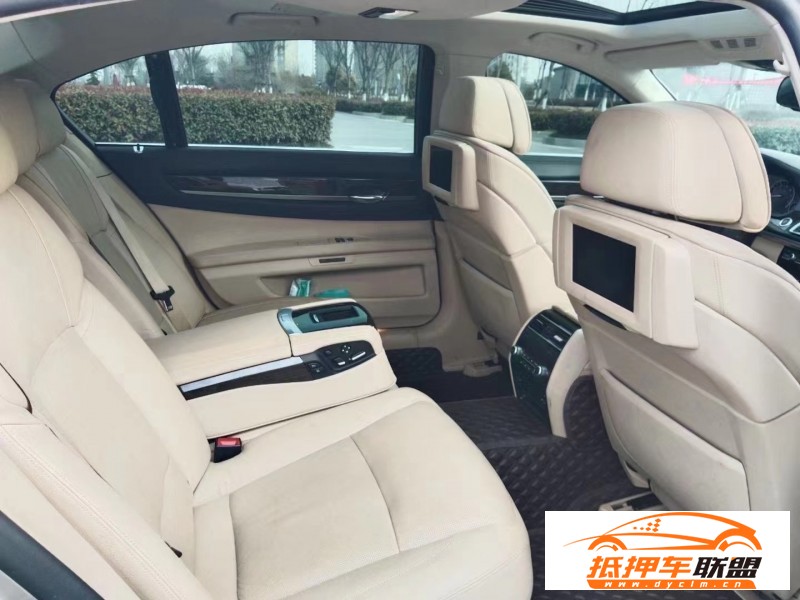  11年寶馬7系轎車 