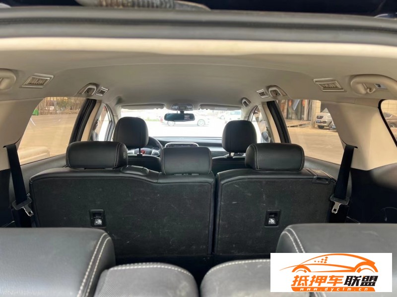 18年比亞迪宋轎車 