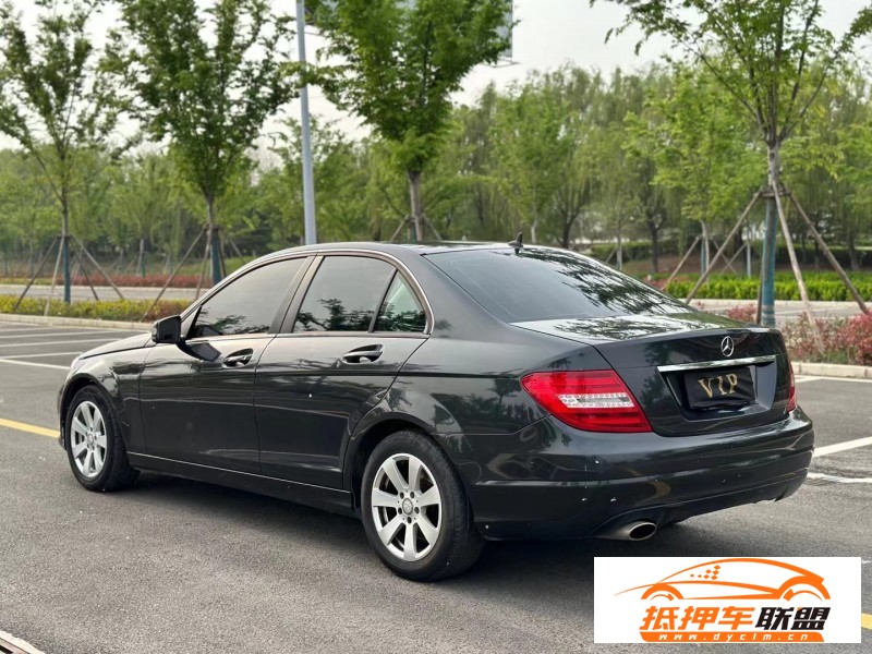  13年奔馳C級(jí)轎車 