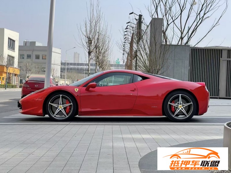  13年法拉利458Italia轎車 