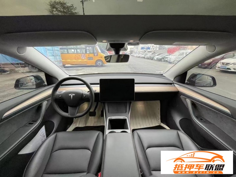  22年特斯拉Model Y轎車 