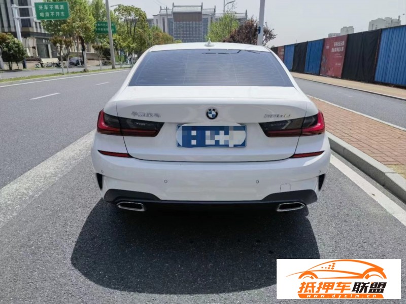  22年寶馬3系轎車 