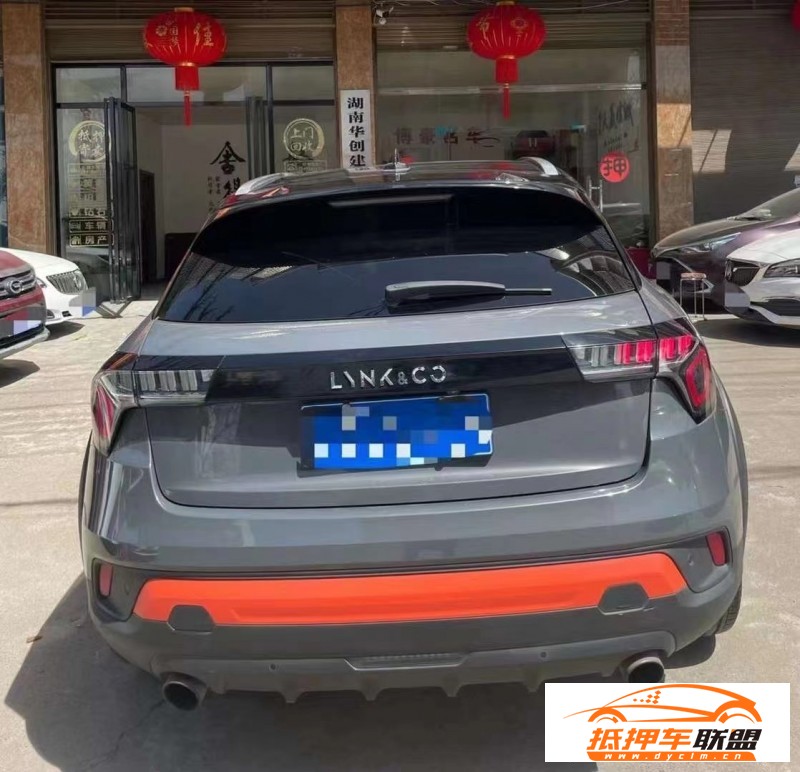  18年領(lǐng)克02轎車 