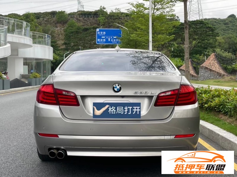  12年寶馬5系轎車 