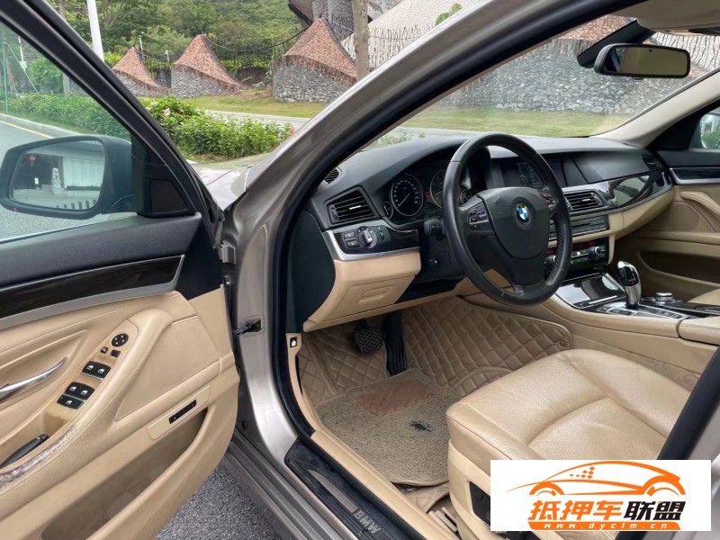 12年寶馬5系轎車 