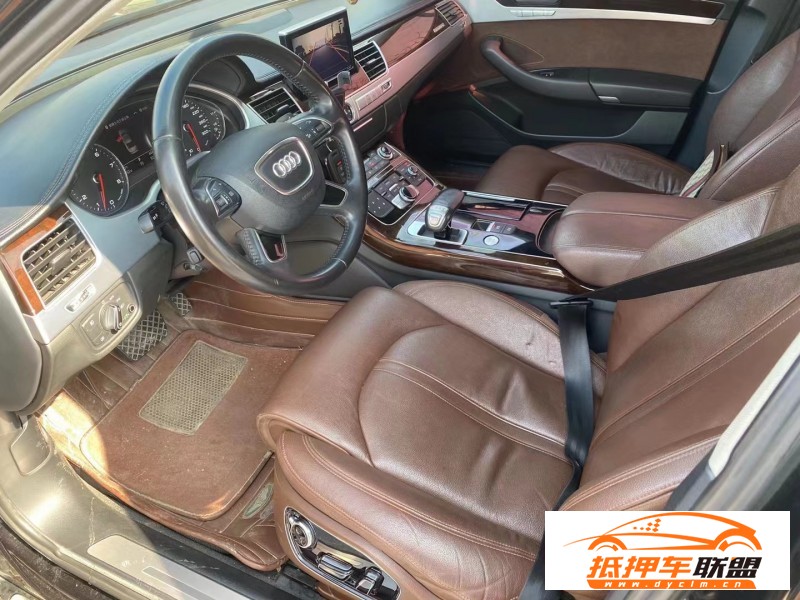  14年奧迪A8轎車 