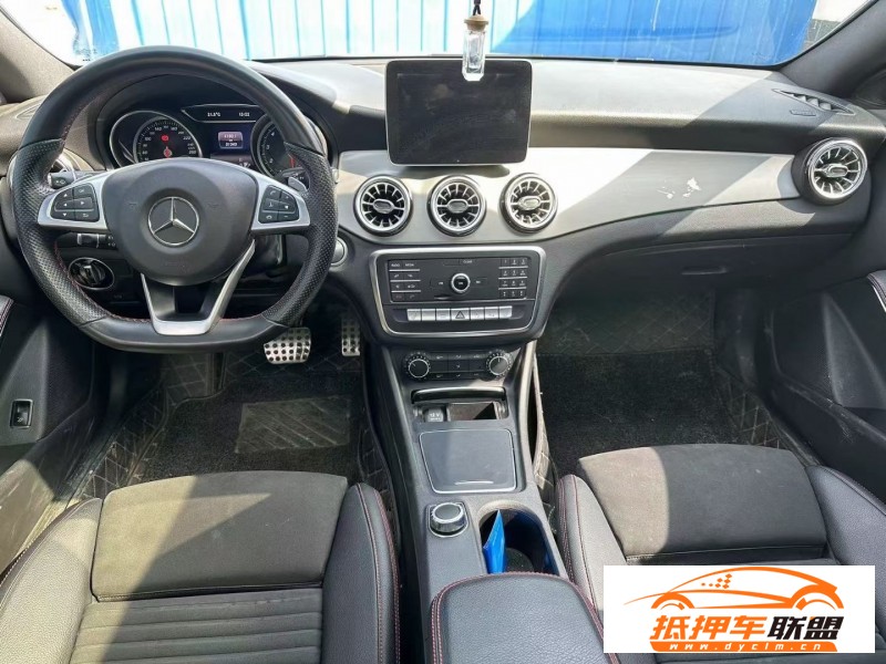  18年奔馳CLA轎車 
