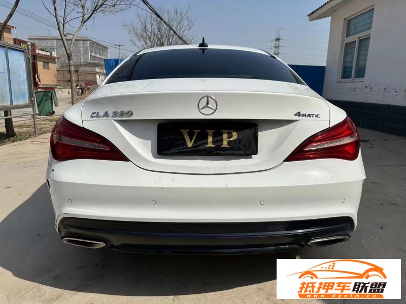  18年奔馳CLA轎車 