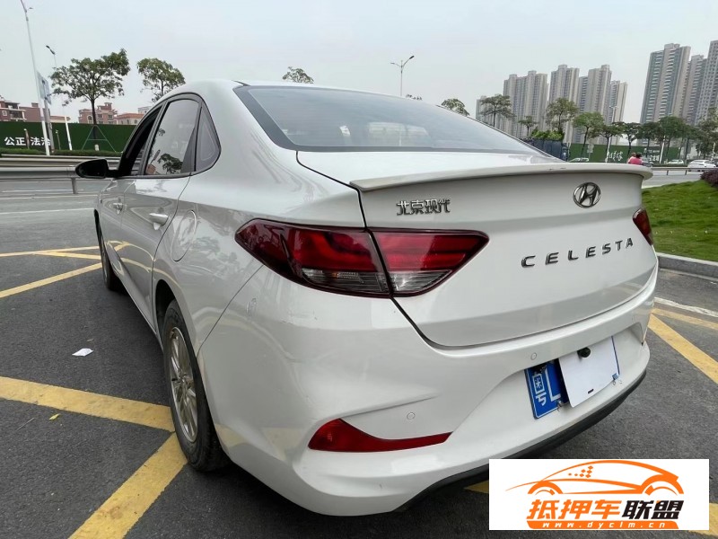  19年現(xiàn)代悅動轎車 