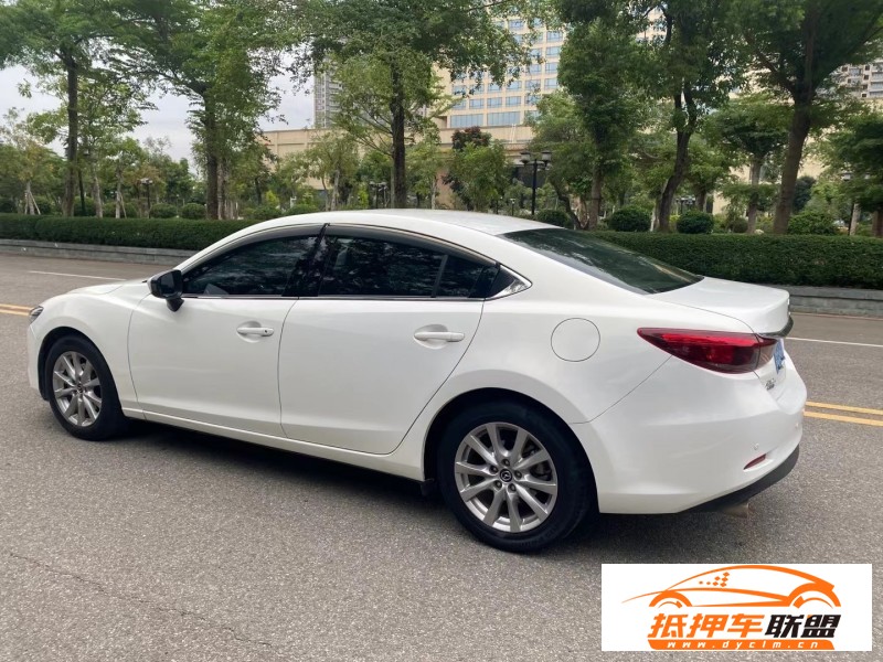  17年馬自達阿特茲轎車 