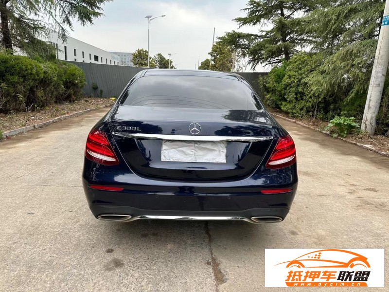  19年奔馳E轎車 