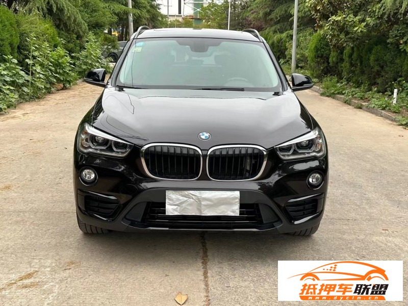  17年寶馬X1轎車 