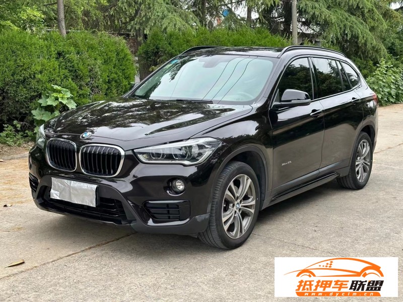  17年寶馬X1轎車 