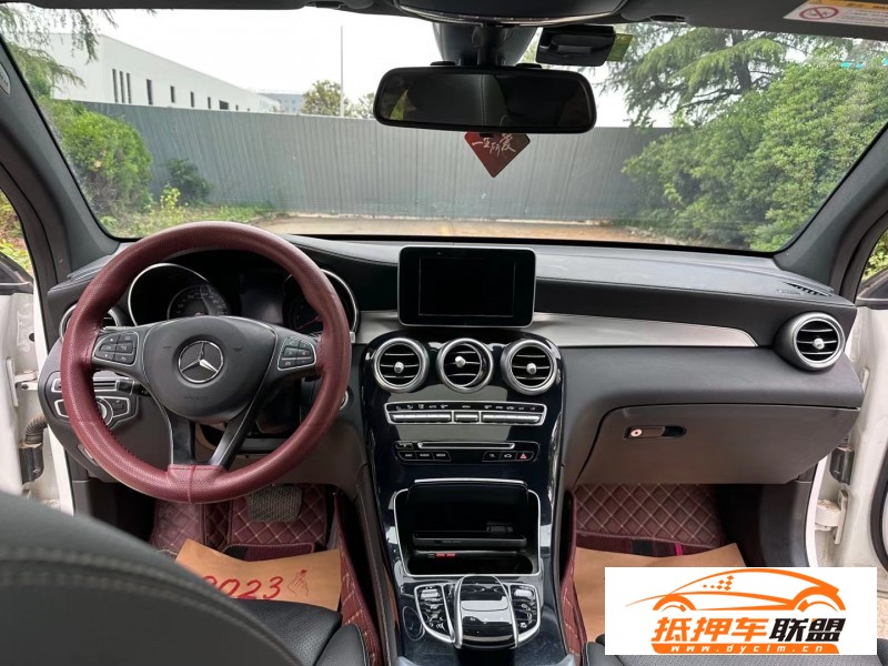  19年奔馳GLC轎車 