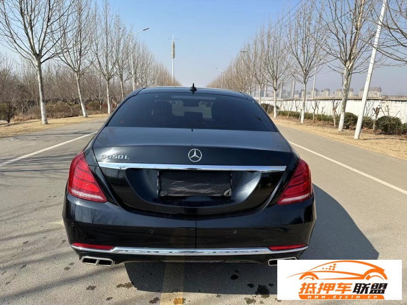  17年奔馳S轎車 