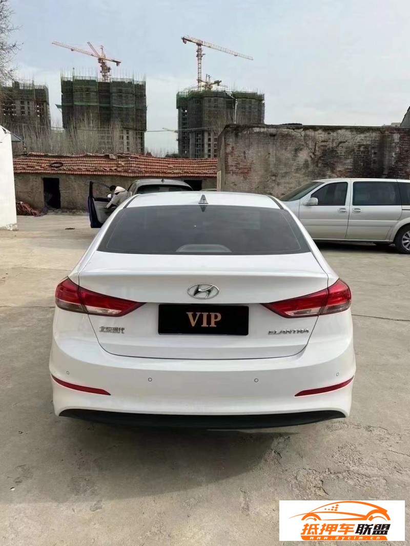  20年現(xiàn)代領(lǐng)動轎車 