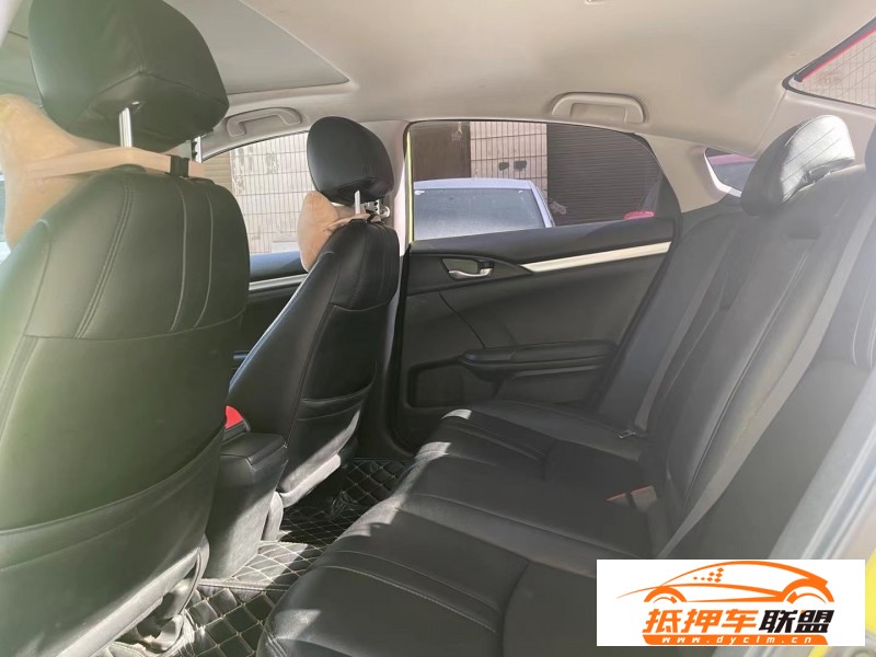  19年本田思域轎車 